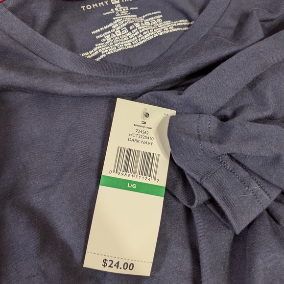 Tommy Hilfiger Core Flag T-Shirt - Picture 8 of 8